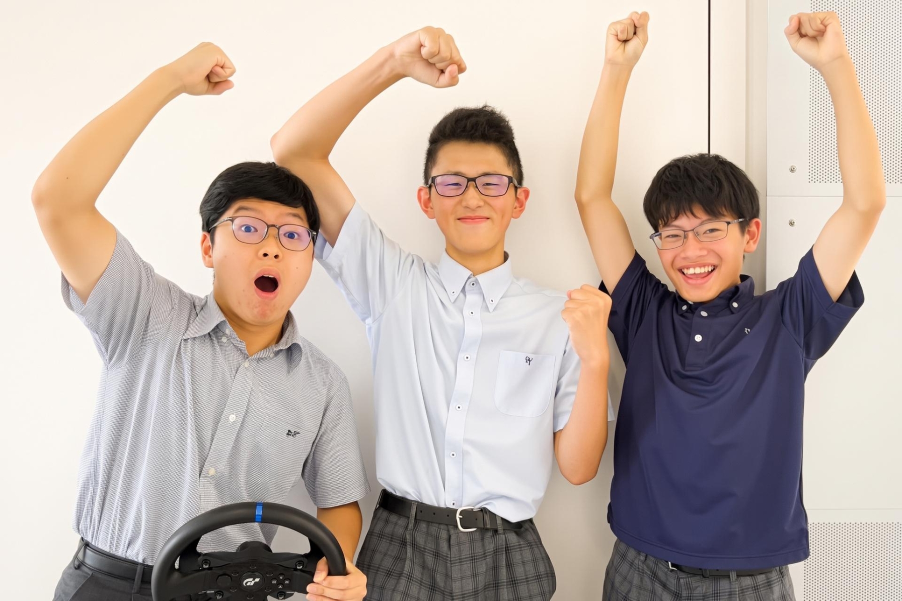 一人の速さだけでは、勝てない。
「魚津工業高校」eモータースポーツ全国大会への挑戦