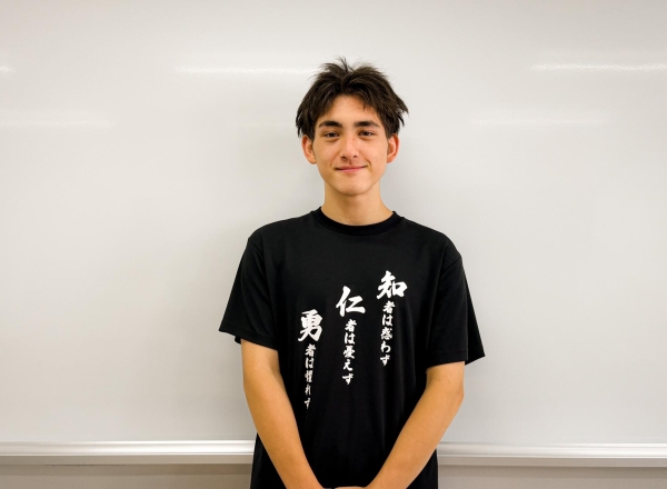 バドミントン“高校始め”の日本一を決める全国大会に出場。
富山県予選初代王者「龍谷富山高校」利光将鷹さん。